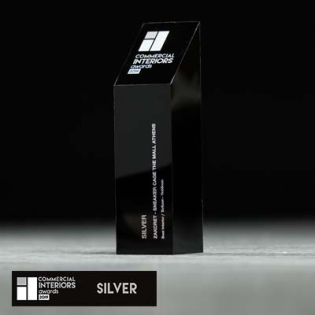 Silver βραβείo στην κατηγορία Best Interior – Non Food Retail / Ένδυση–Υπόδηση για το Sneaker Cage